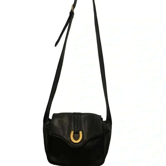 Gucci horsebit Leather Black
Crossbody Mini bag Used but in good condition - Picture 2 of 11